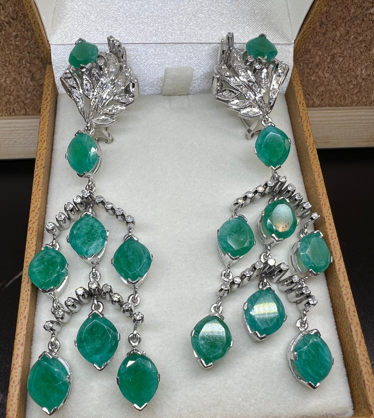 Aretes Plata Paladio Cuarcitas con Diamantes Naturales 0.86ct Certificado GIA