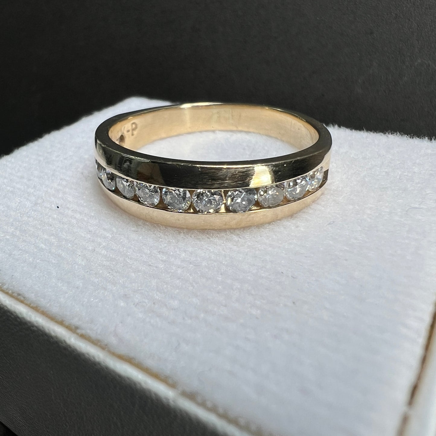 Anillo Churumbela Oro Amarillo con Diamantes Naturales 1.04ct
