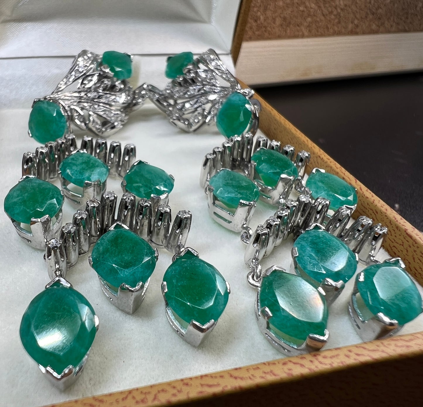 Aretes Plata Paladio Cuarcitas con Diamantes Naturales 0.86ct Certificado GIA