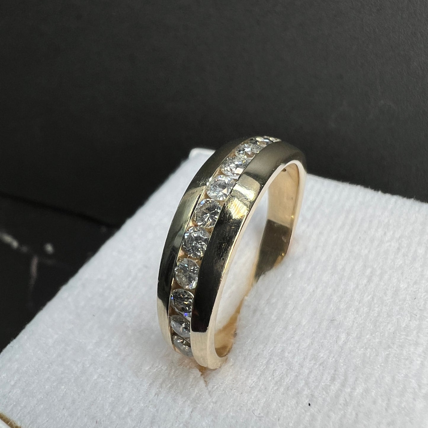 Anillo Churumbela Oro Amarillo con Diamantes Naturales 1.04ct