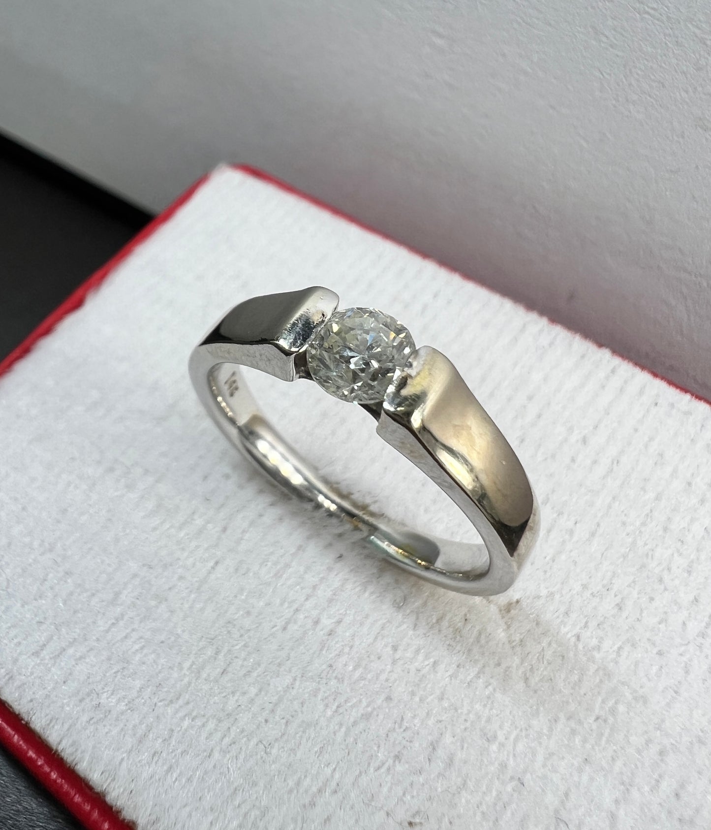 Anillo de Compromiso Oro Blanco con Diamante Natural 0.35ct