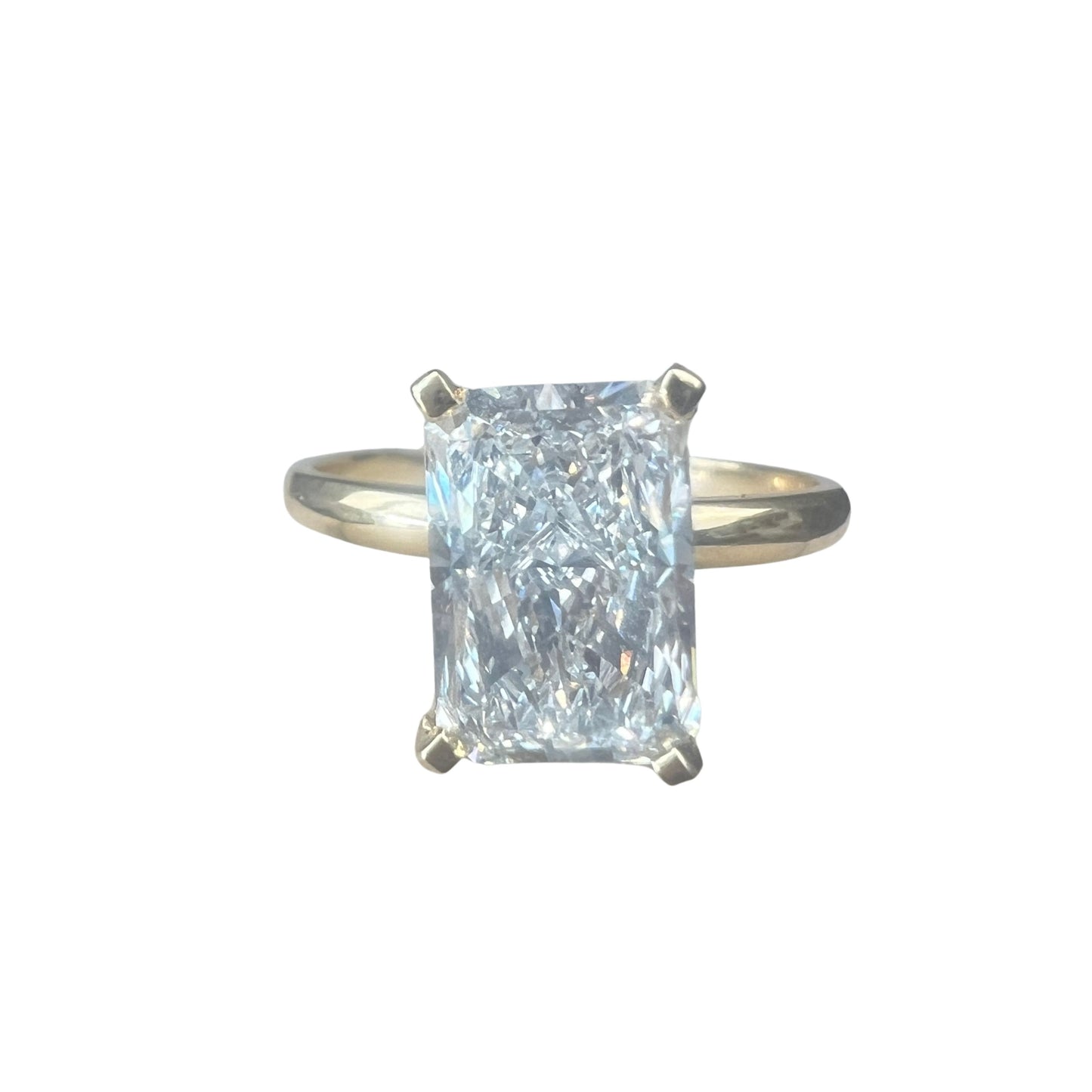 Anillo de Compromiso Oro Amarillo 14k con Diamante de Laboratorio Certificado IGI 2.52ct