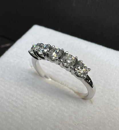 Anillo Churumbela Oro Blanco con Diamantes Naturales 0.45ct