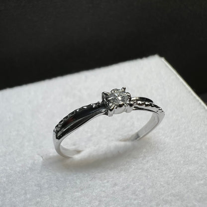 Anillo de Compromiso Oro Blanco con Diamante Natural 0.06ct