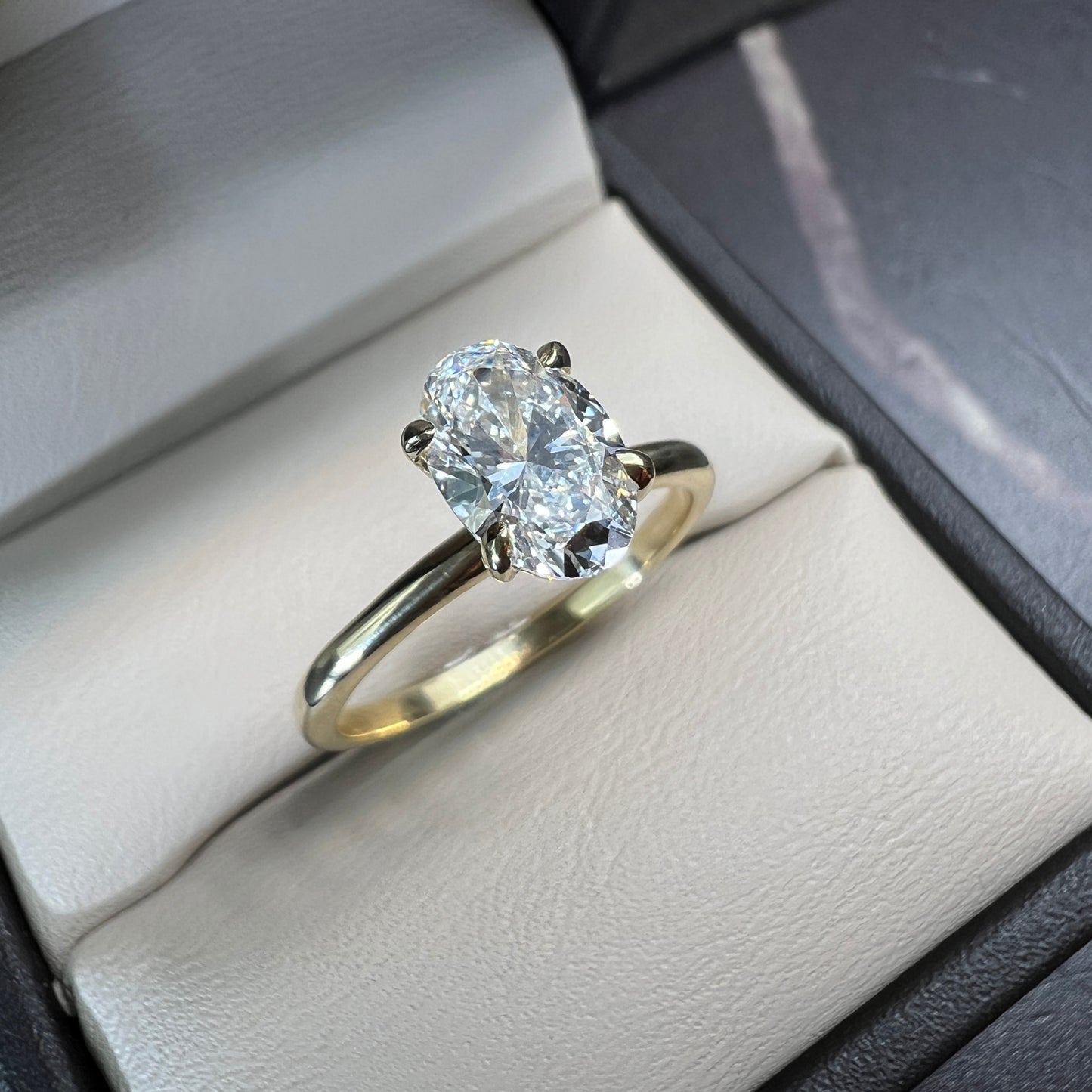 Anillo de Compromiso Oro Amarillo 14k con Diamante de Laboratorio Certificado IGI 1.00ct