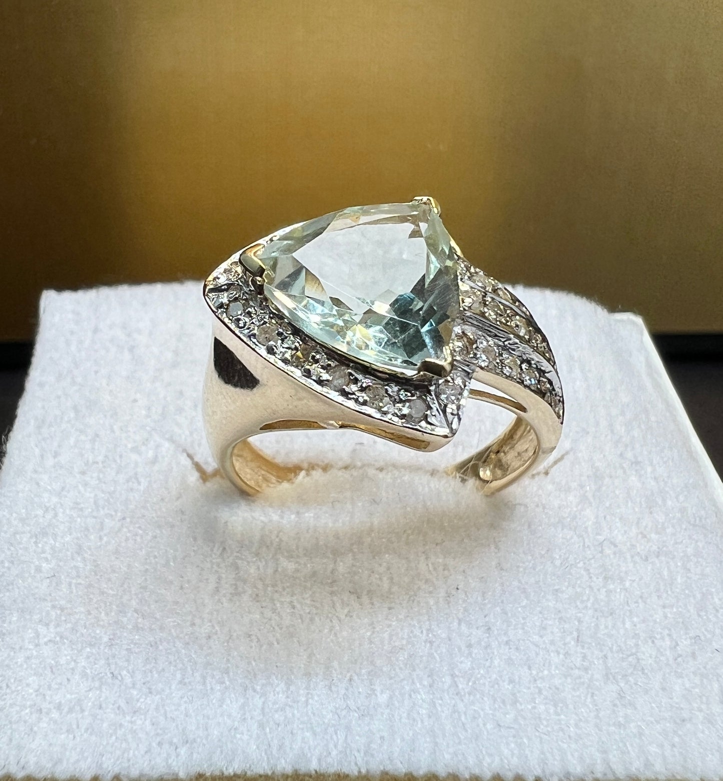 Anillo Oro con Aguamarina y Diamantes Naturales 0.64ct