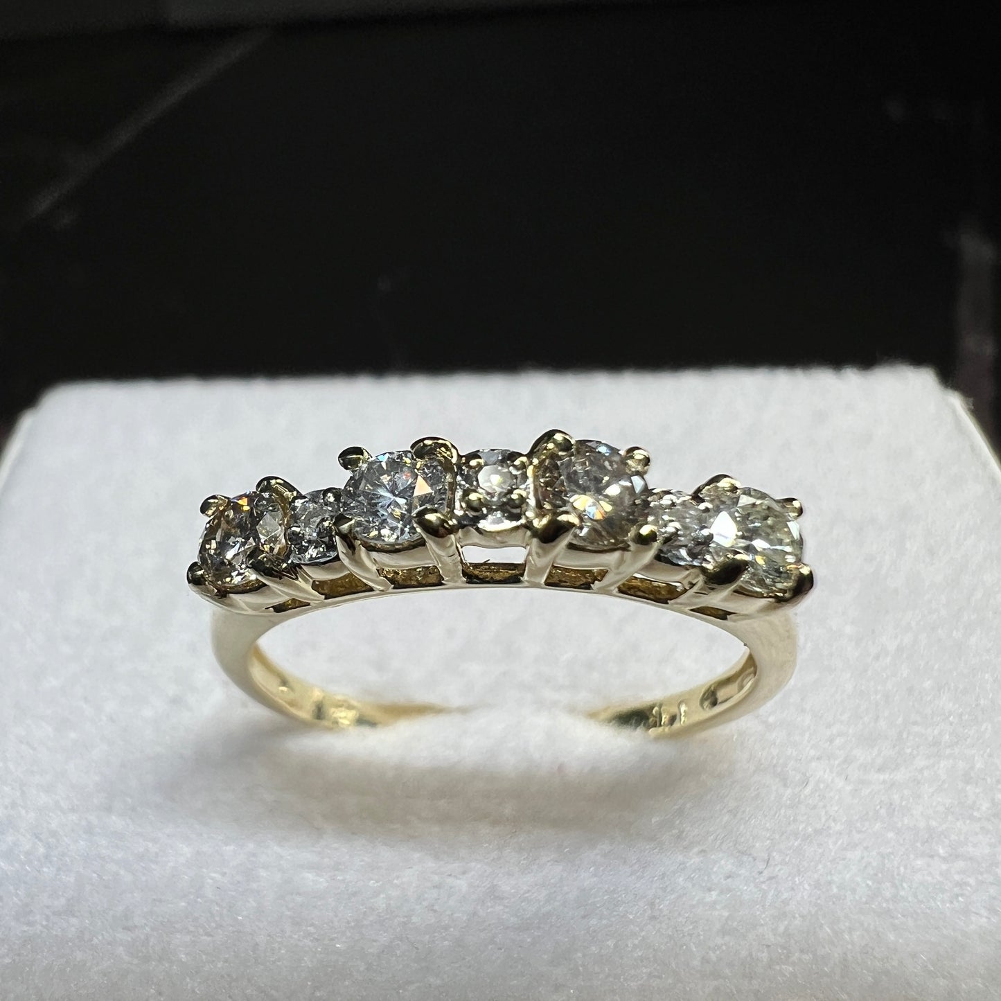 Anillo Churumbela Oro Amarillo con Diamantes Naturales 0.39ct