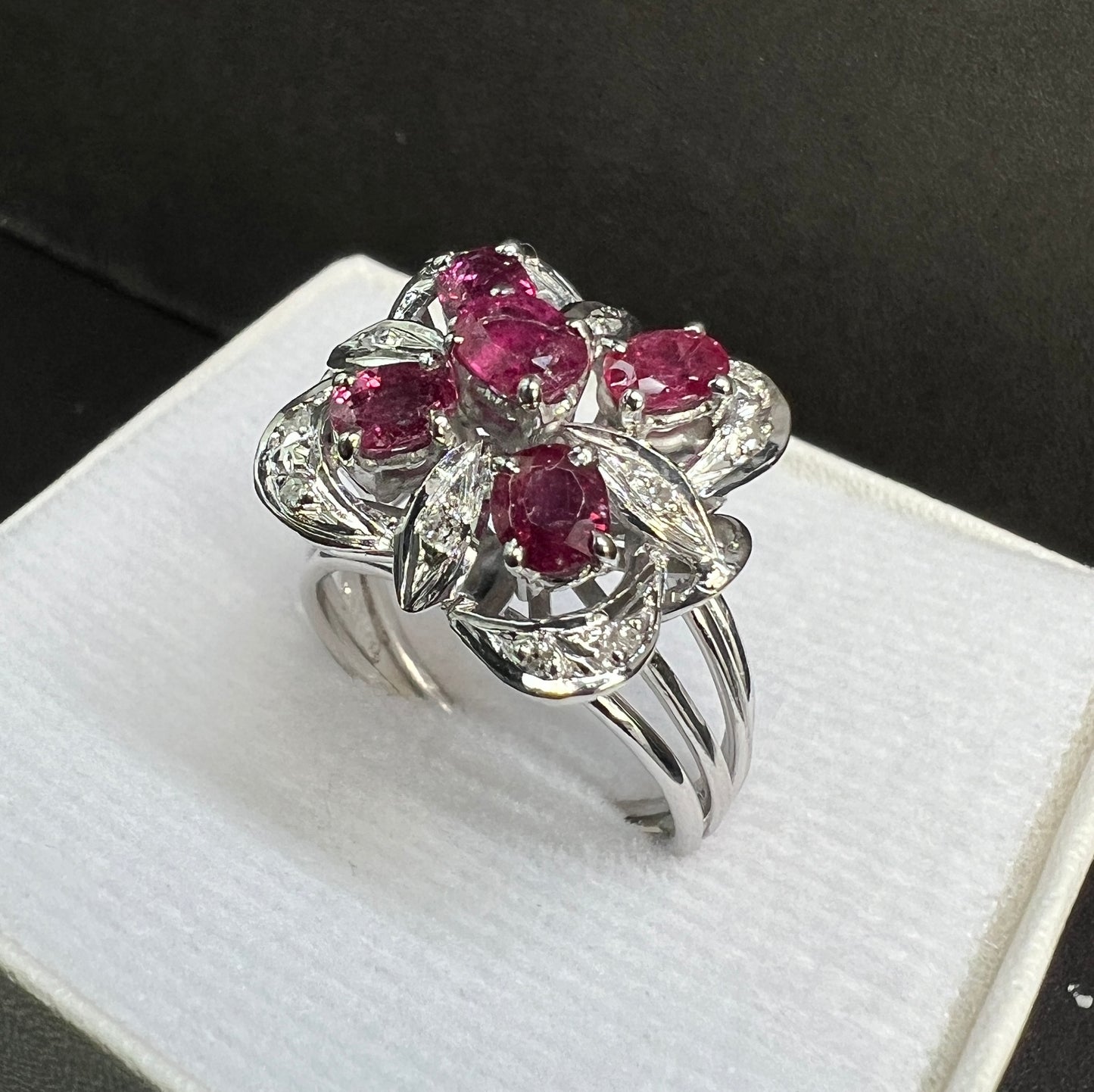 Anillo Plata Paladio con Diamantes y Rubíes Naturales 0.12ct