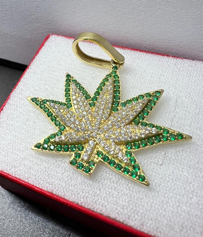 Dije Cannabis Oro Sólido 10kt con Zirconia