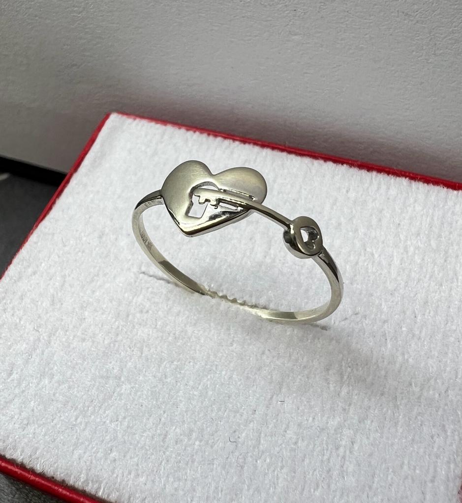 Anillo Corazón con Llave Oro Blanco 10kt