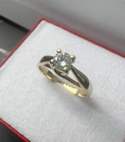 Anillo de Compromiso Oro Amarillo con Diamante Natural Octillion 0.32ct