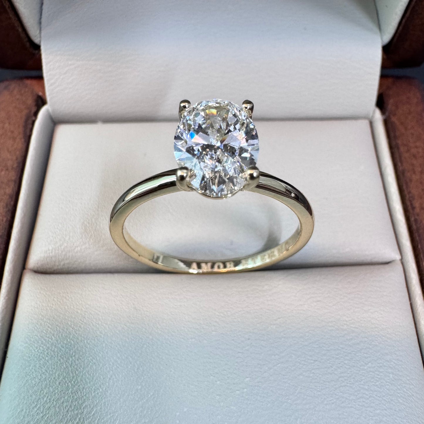 Anillo de Compromiso Oro Amarillo 14k con Diamante de Laboratorio Oval 1.50ct Certificado IGI