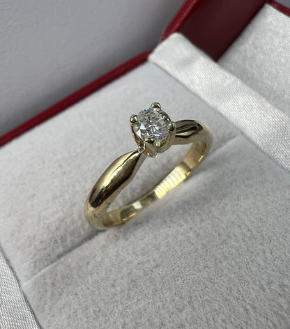 Anillo de Compromiso Oro Amarillo con Diamante Natural 0.25ct