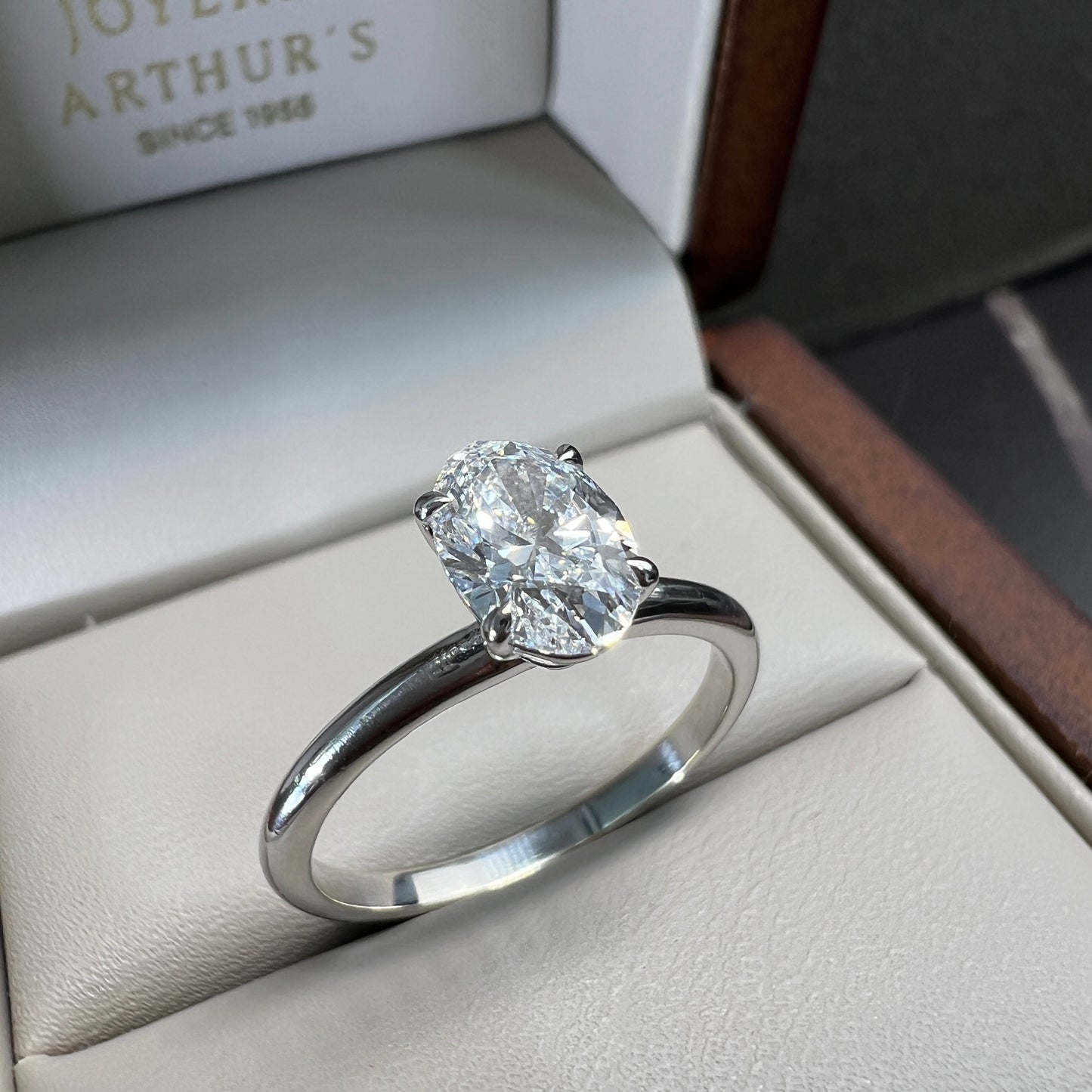 Anillo de Compromiso Oro Blanco 14k con Diamante de Laboratorio Ceritificado IGI 1.00ct