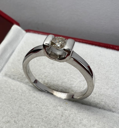 Anillo de Compromiso Oro Blanco con Diamante Natural 0.25ct