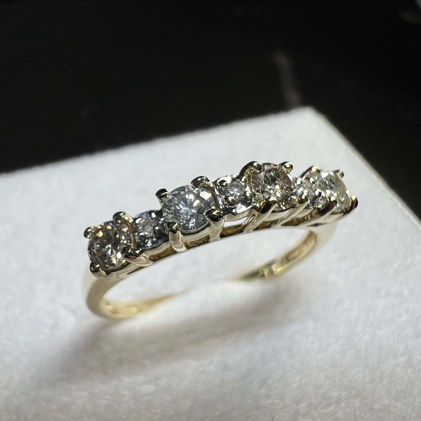 Anillo Churumbela Oro Amarillo con Diamantes Naturales 0.39ct