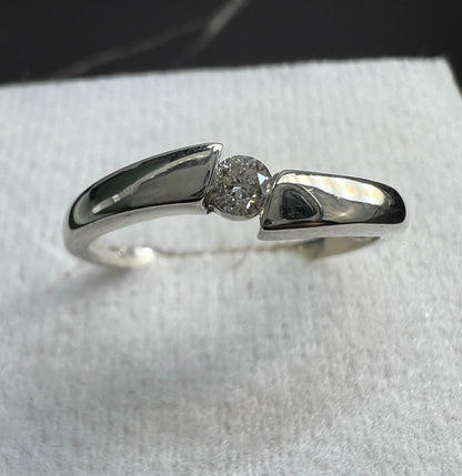 Anillo de Compromiso Oro Blanco con Diamante Natural 0.10ct