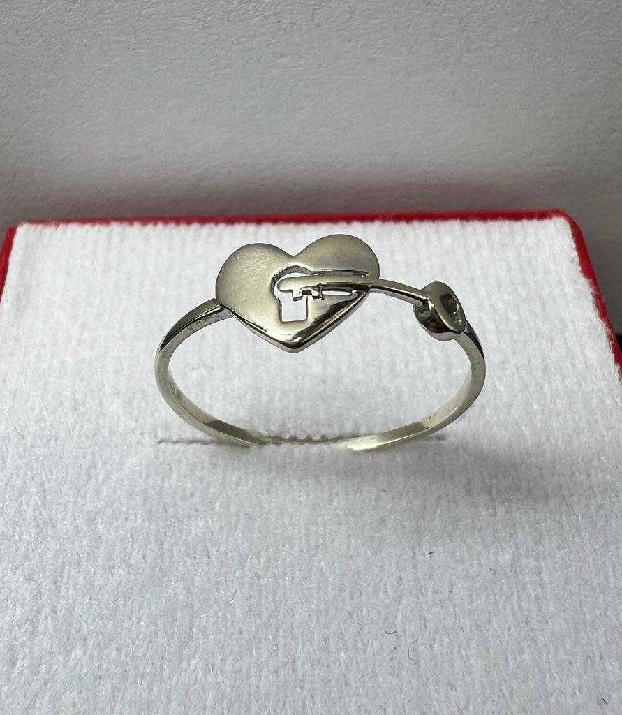 Anillo Corazón con Llave Oro Blanco 10kt