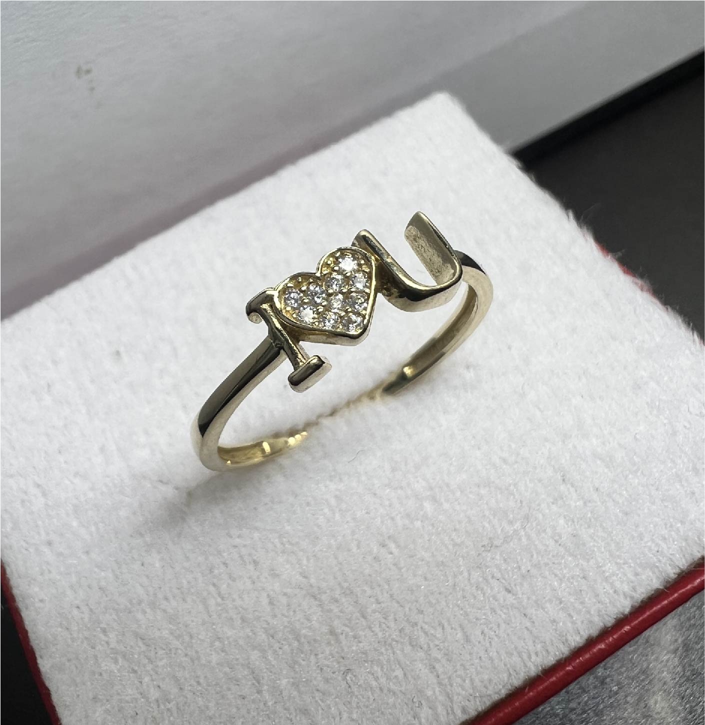 Anillo Love de Oro Sólido 10kt