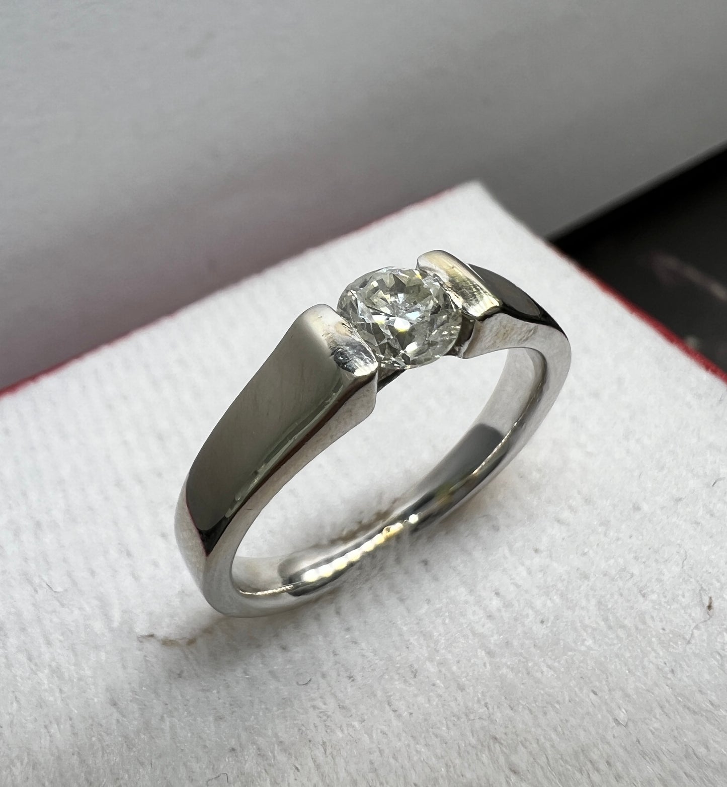 Anillo de Compromiso Oro Blanco con Diamante Natural 0.35ct