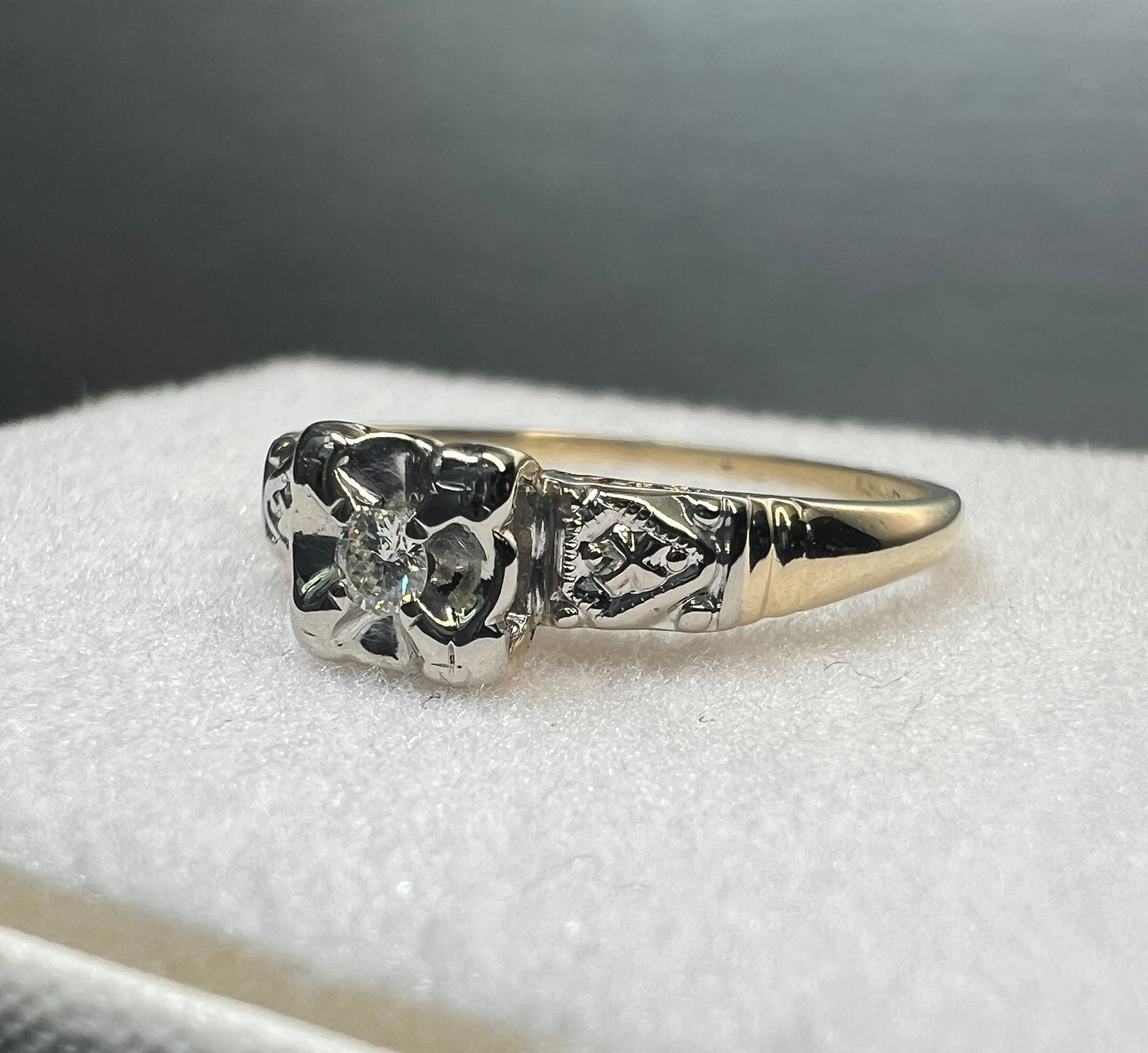 Anillo de Compromiso Oro Amarillo con Diamante Natural 0.05ct