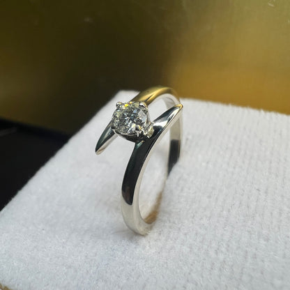 Anillo de Compromiso Oro Blanco con Diamante Natural 0.22ct