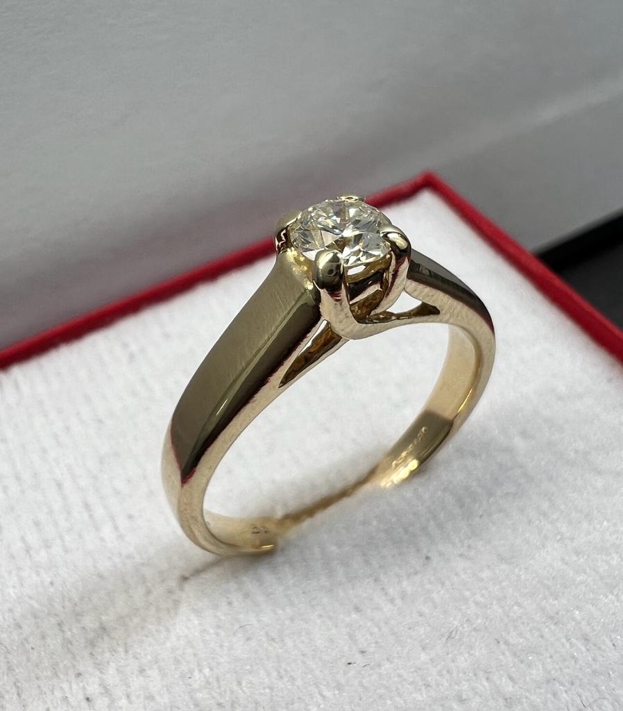 Anillo de Compromiso Oro Amarillo con Diamante Natural 0.35ct