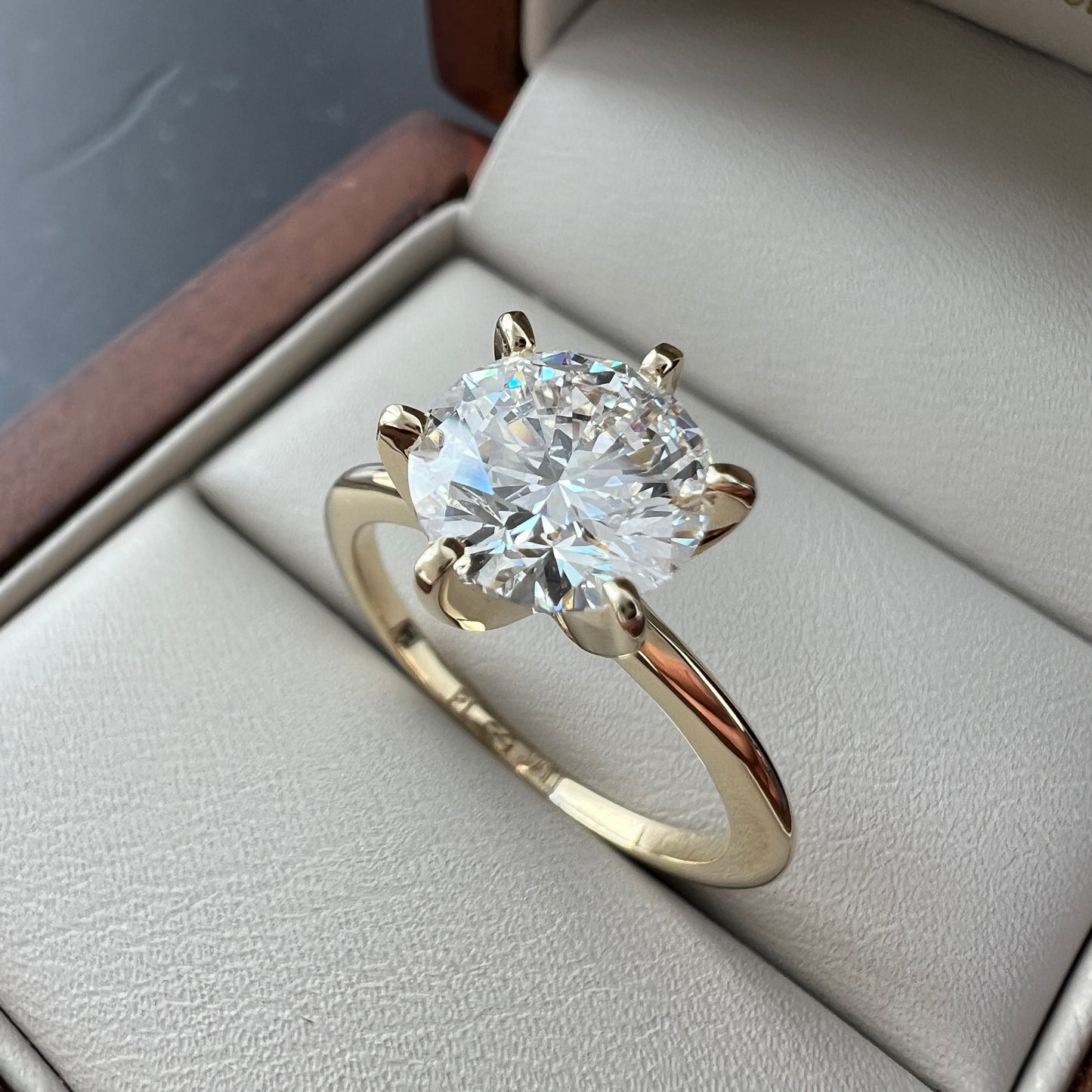 Anillo de Compromiso Oro Amarillo 14 con Diamante de Laboratorio Brillante 2.00ct Certificado IGI