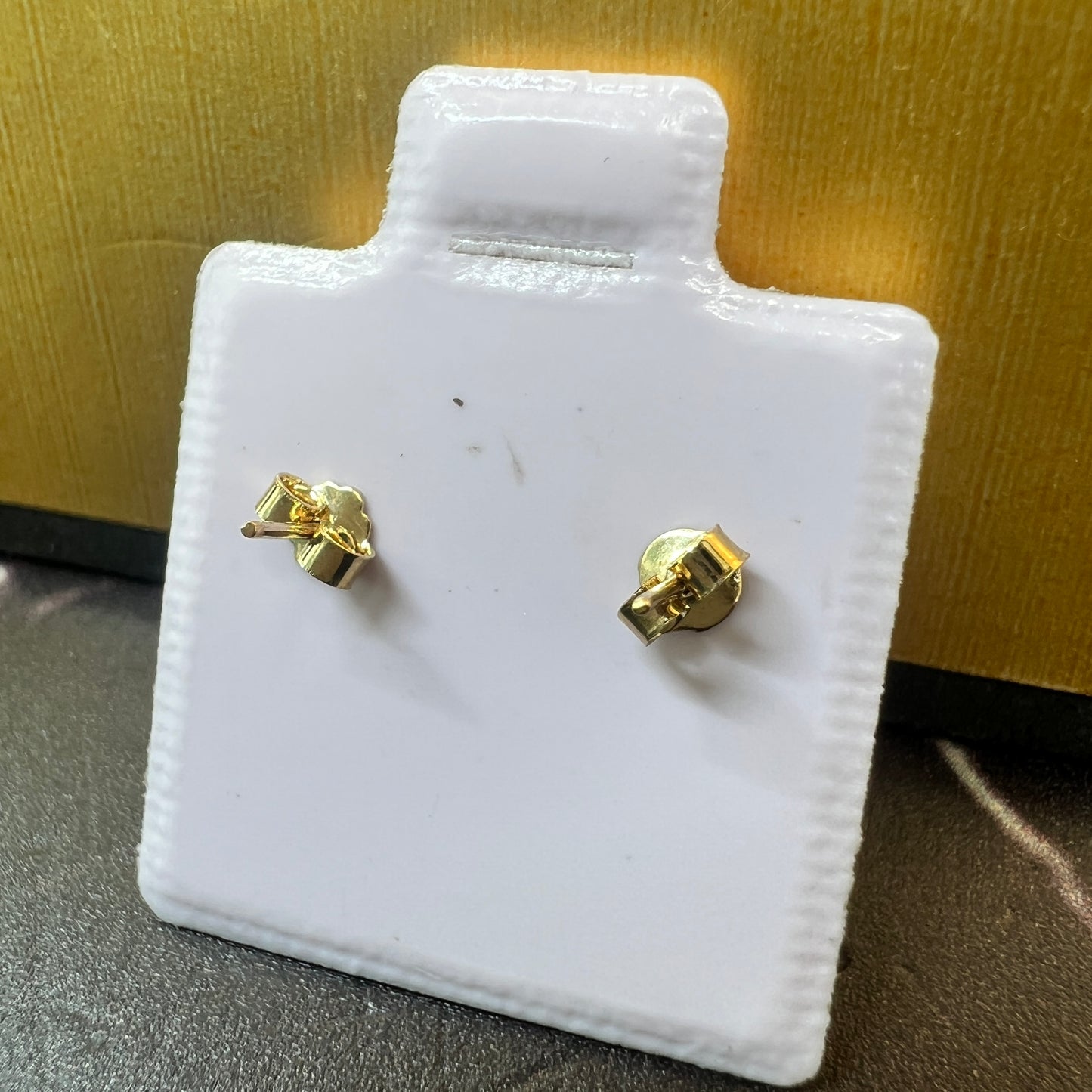 Broqueles con Zirconia Oro Sólido 10kt