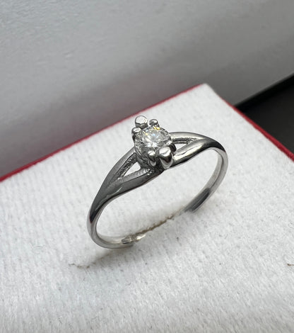 Anillo de Compromiso Oro Blanco con Diamante Natural 0.15ct