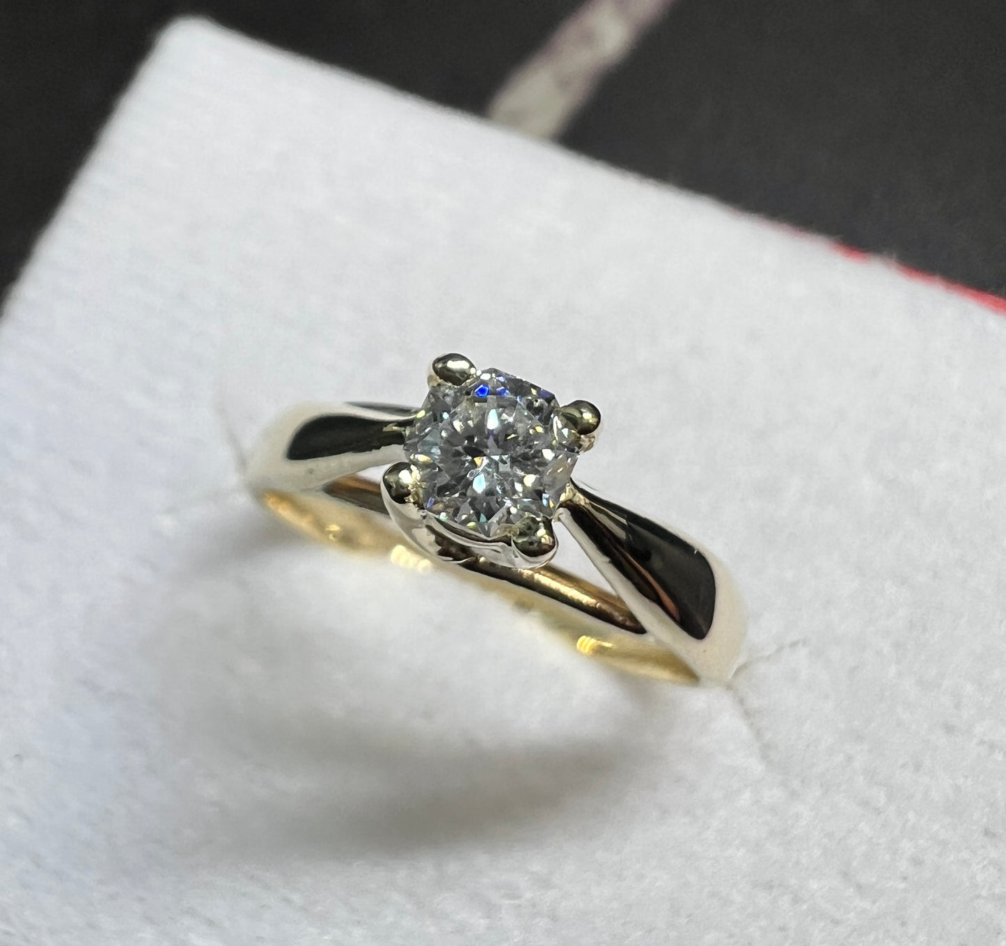 Anillo de Compromiso Diamante Natural Octillion Certificado GIA 0.31ct