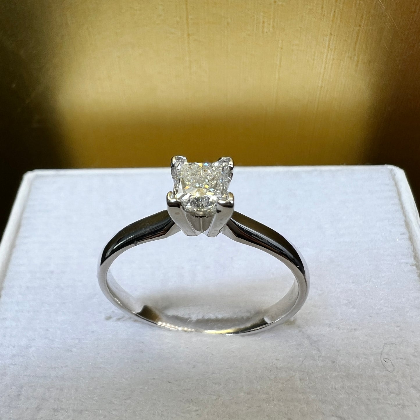 Anillo de Compromiso Oro Blanco 14k con Diamante Natural Princess 0.49ct