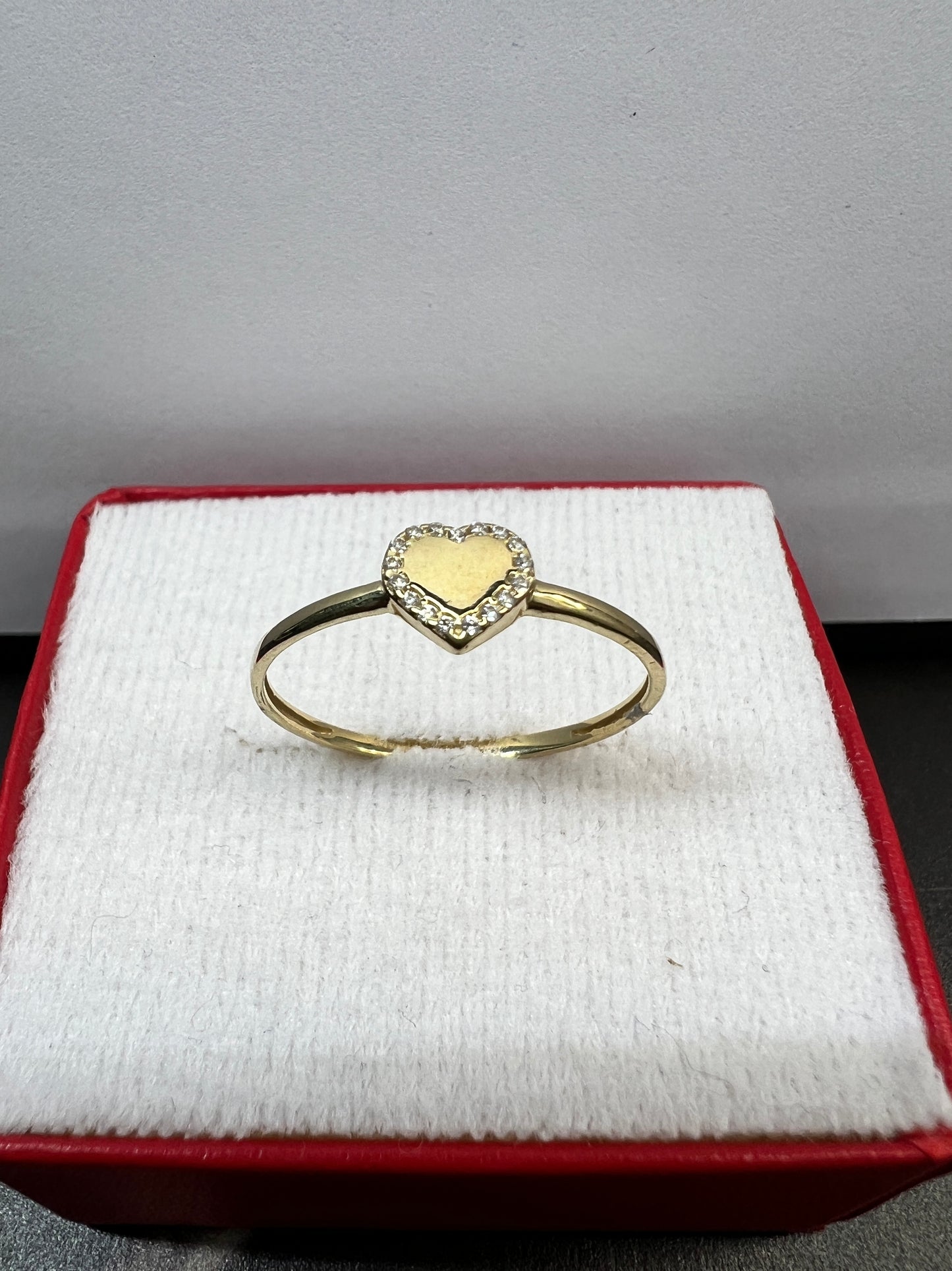 Anillo Corazón Oro Amarillo 10kt con Zirconias