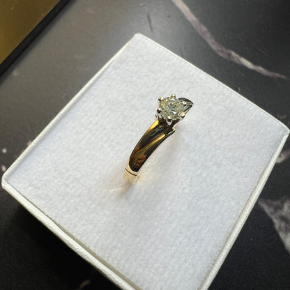 Anillo de Compromiso Oro Amarillo y Diamante Natural 0.20ct