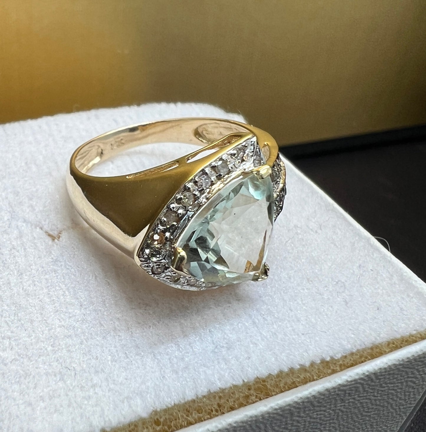 Anillo Oro con Aguamarina y Diamantes Naturales 0.64ct