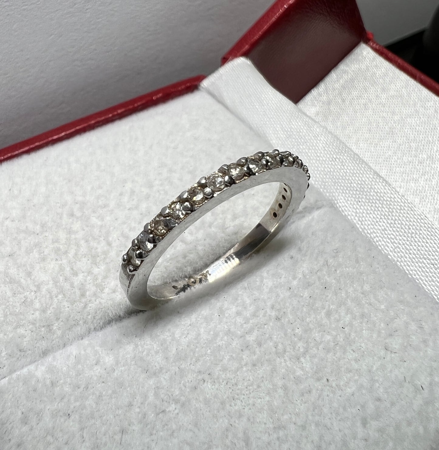 Anillo Churumbela Oro Blanco con Diamantes Naturales 0.17ct