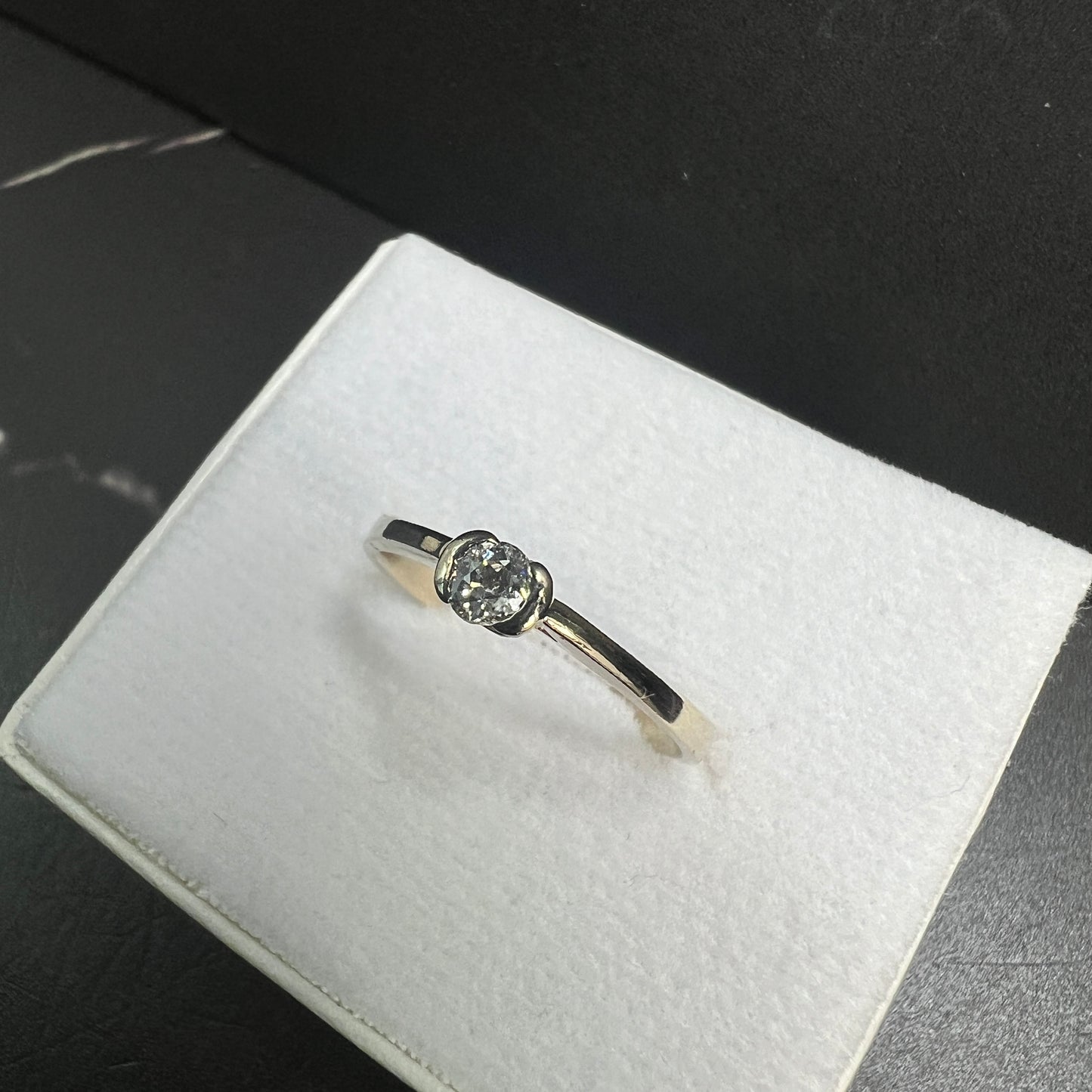 Anillo de Compromiso Oro Blanco y Diamante Natural 0.15ct