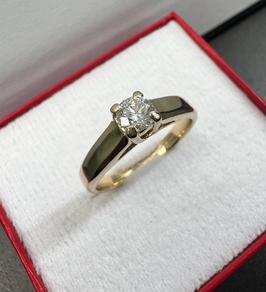 Anillo de Compromiso Oro Amarillo con Diamante Natural 0.35ct