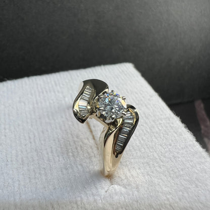Anillo de Compromiso Oro Amarillo con Diamantes Naturales 0.60ct
