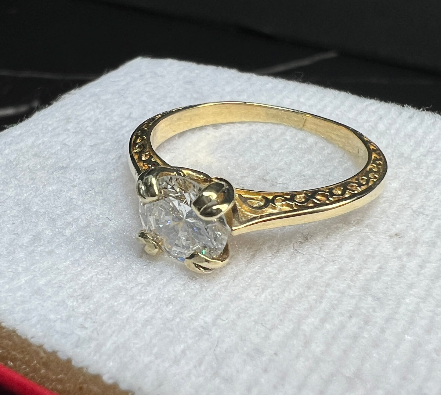 Anillo de Compromiso Oro Amarillo con Diamante Natural 0.85ct