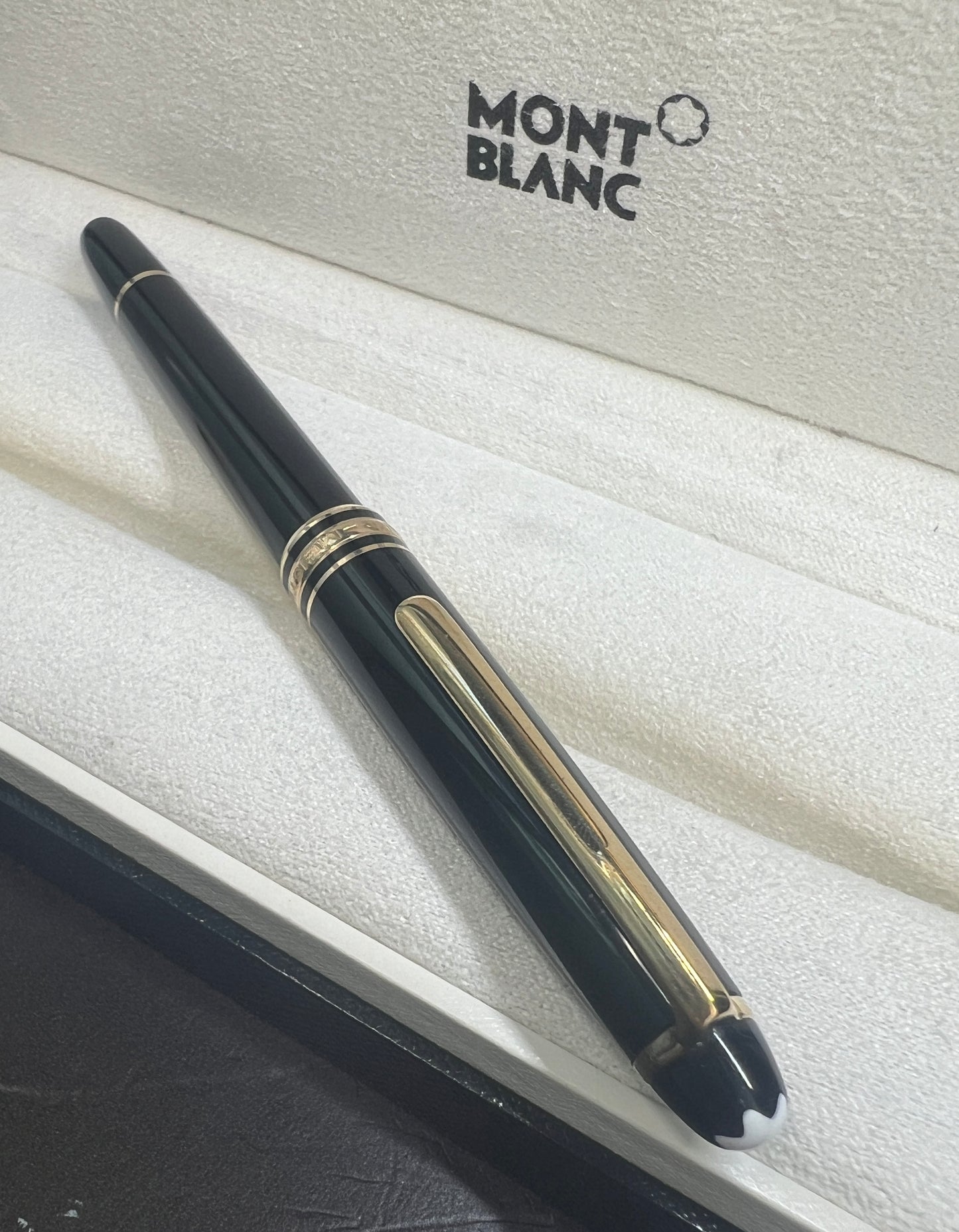 Pluma Fuente Montblanc Meisterstuck