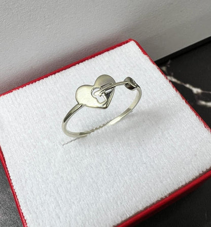 Anillo Corazón con Llave Oro Blanco 10kt