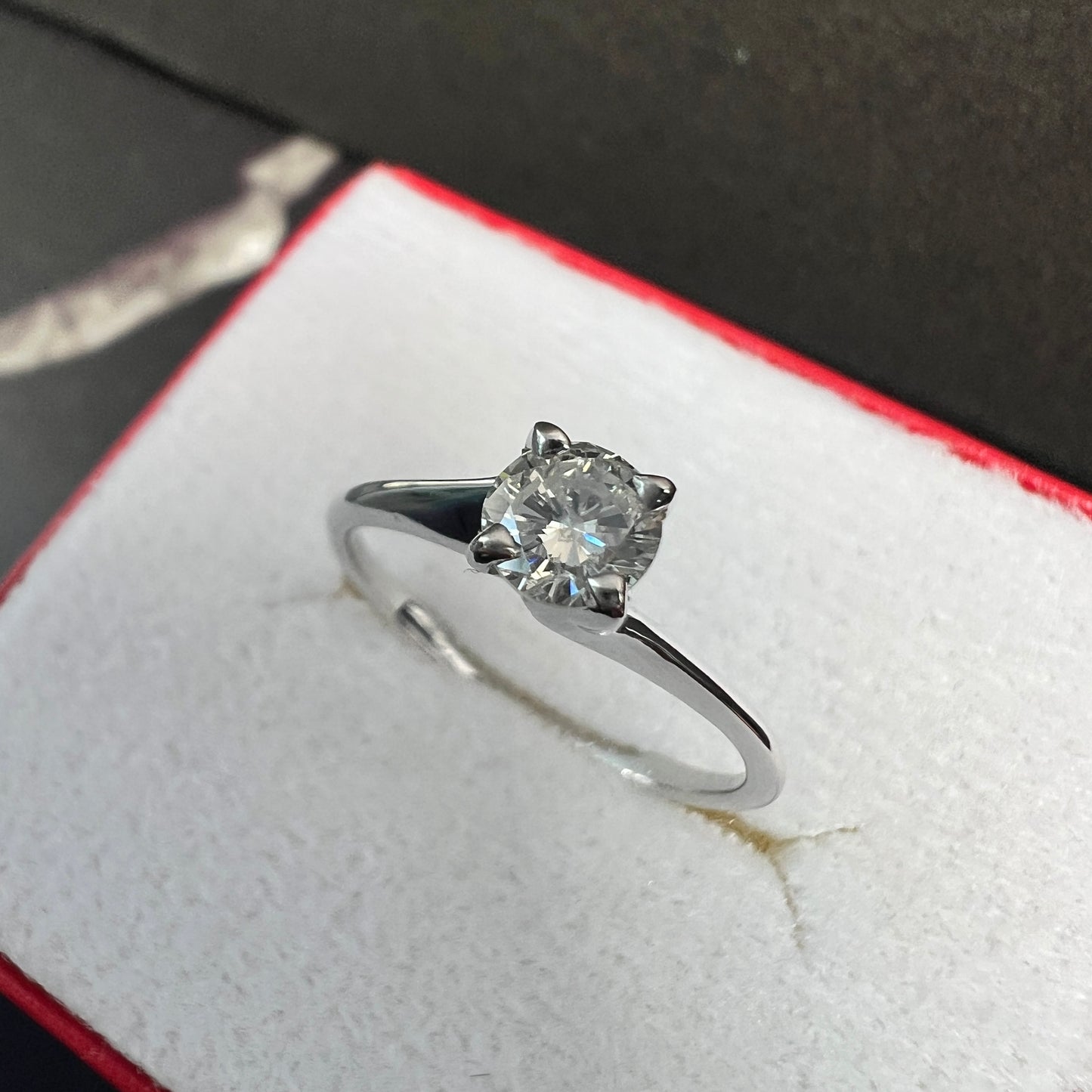 Anillo de Compromiso Oro Blanco con Diamante Natural 0.37ct