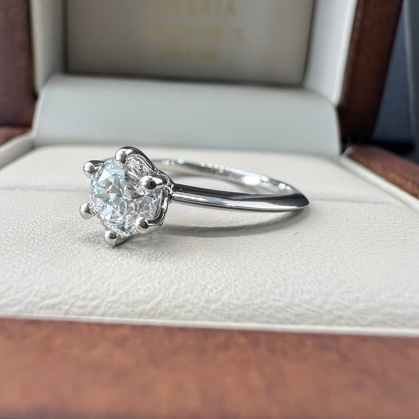 Anillo de Compromiso Oro Blanco de 14k con Diamante Natural Brillante 0.50ct Certificado GIA