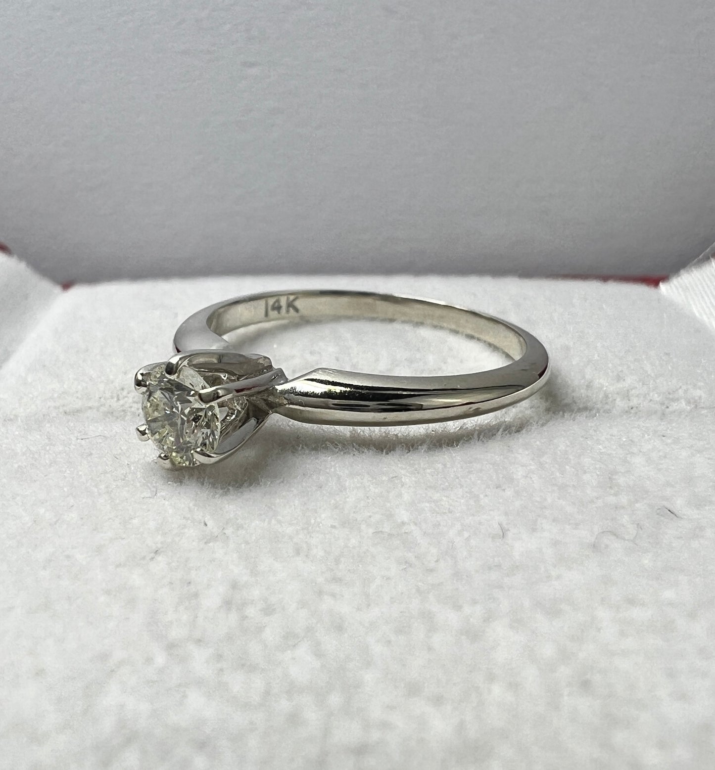 Anillo de Compromiso Oro Blanco con Diamante Natural 0.26ct