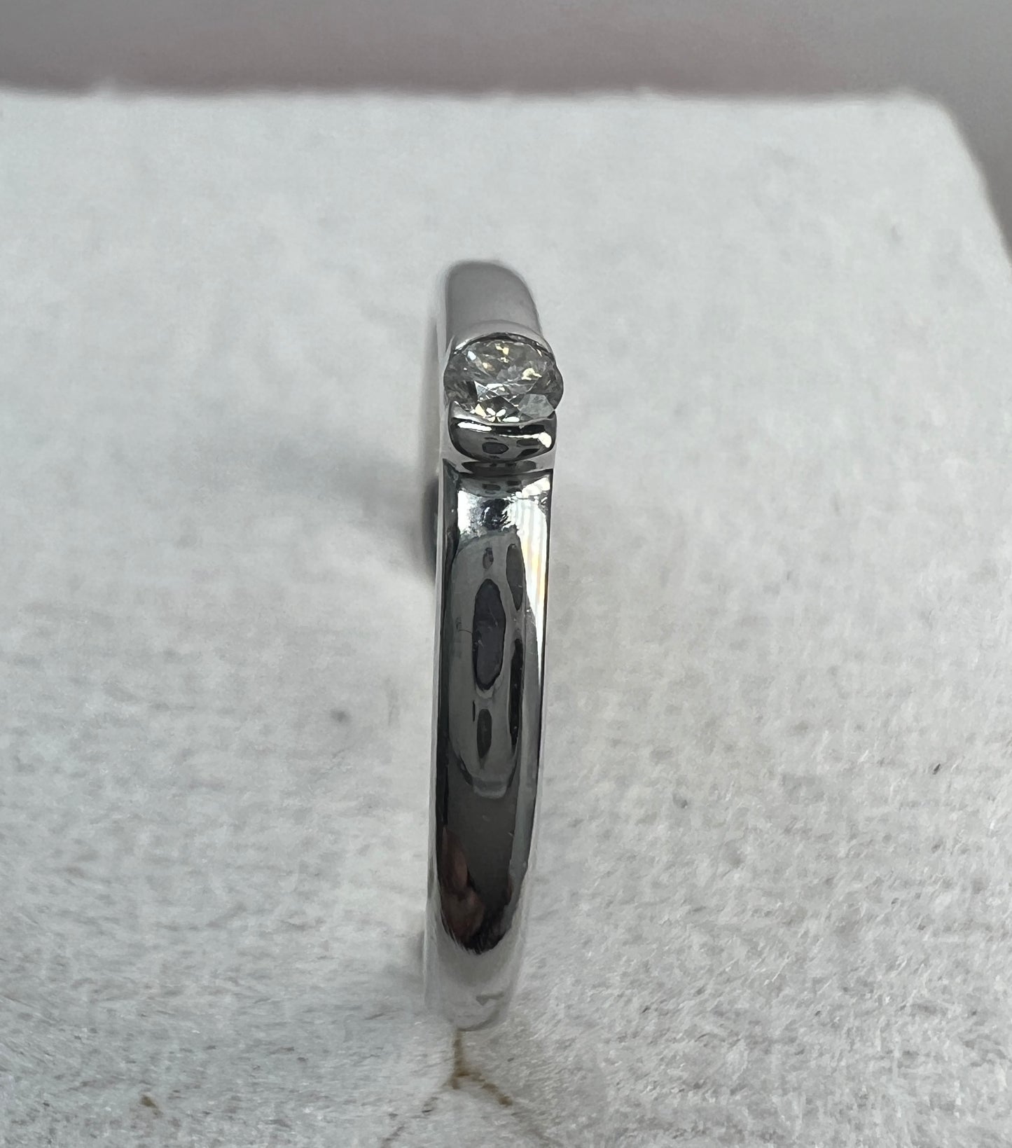 Anillo de Compromiso Oro Blanco con Diamante Natural 0.05ct