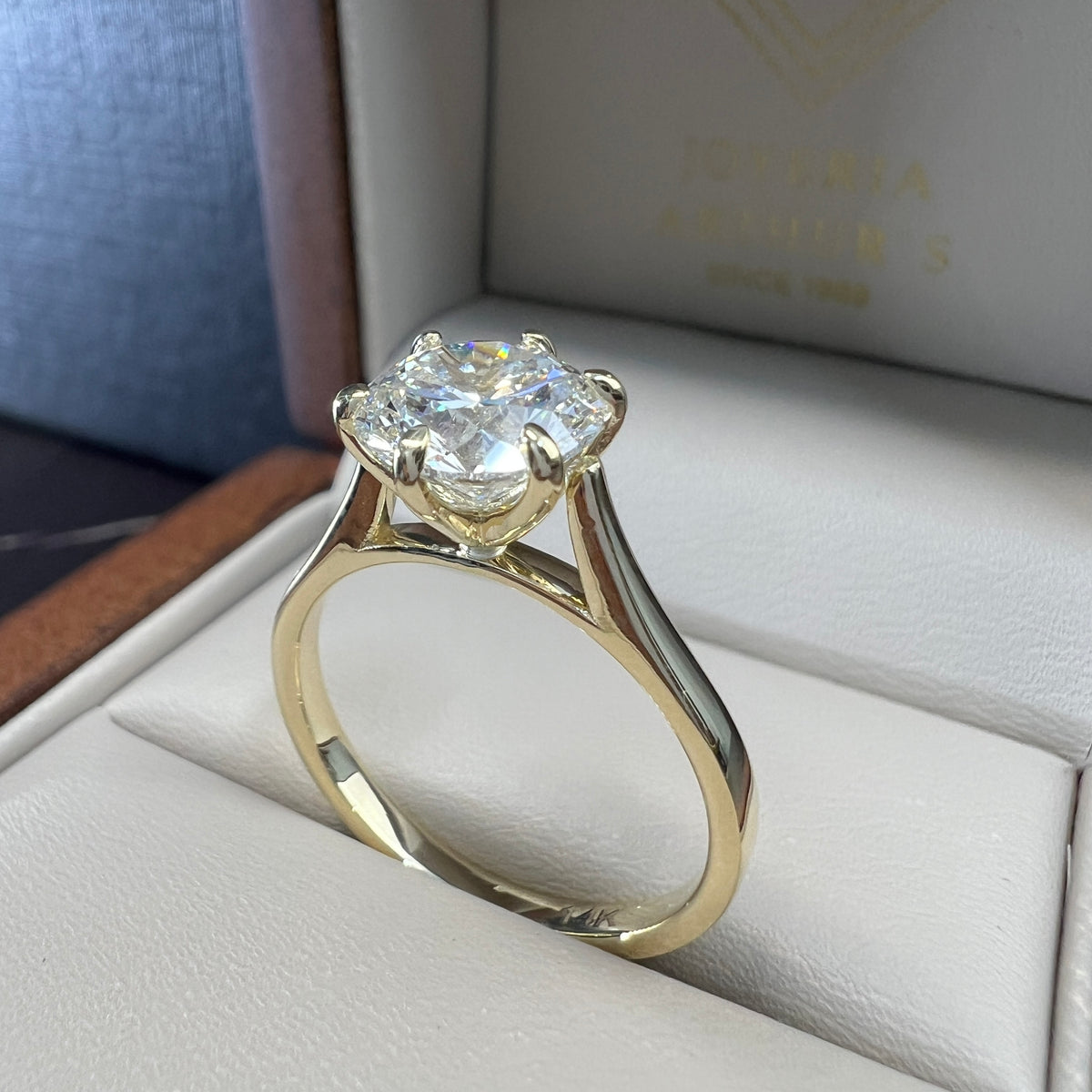 Anillo de Compromiso Oro Amarillo 14k Diamante de Laboratorio Brillante 2.00ct Certificado IGI