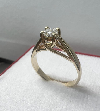 Anillo de Compromiso Oro Amarillo con Diamante Natural Octillion 0.32ct