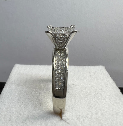 Anillo de Compromiso Oro Blanco con Diamantes Naturales 0.65ct