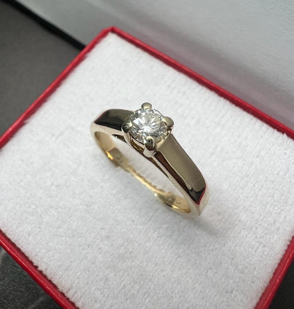 Anillo de Compromiso Oro Amarillo con Diamante Natural 0.35ct